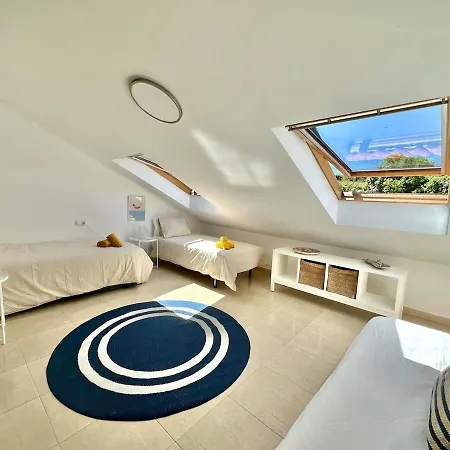Casa Del Faro - Itsasargia Etxea 아파트